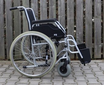 096-Mechanický invalidní vozík Meyra. - 3