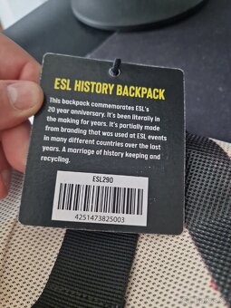 Oficiální ESL History Batoh - 3
