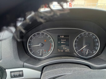 Škoda Octavia Combi 1.6 TDI, 2010 - 3