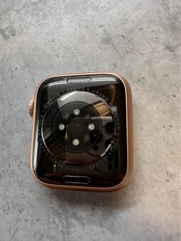 Apple Watch Series 6 GPS 40mm - 3