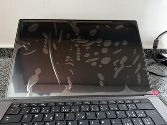 Dell Precision 5570 i7-12800H/32GBram/RTX A2000 - 3
