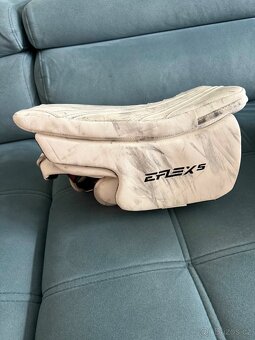 CCM EFlex 5 PRO – lapačka + vyrážečka SR - 3