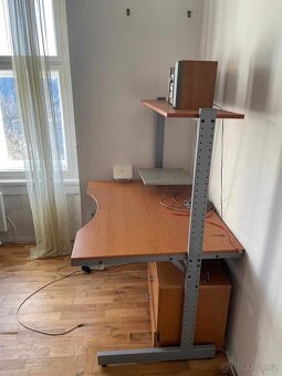 Moderní dvoupatrový kancelářský stůl s nastavitelnou výškou - 3