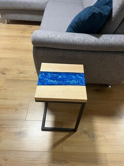 Epoxidový stůl ke křeslu - 3