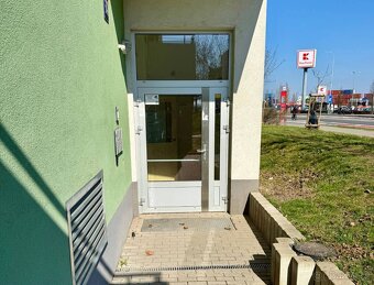 2+kk Hornoměcholupská, P-10, 6.500.000,-kč, 64 m2 vč. sklepa - 3