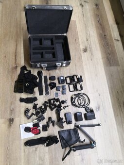 GoPro Hero5 + velké příslušenství - 3