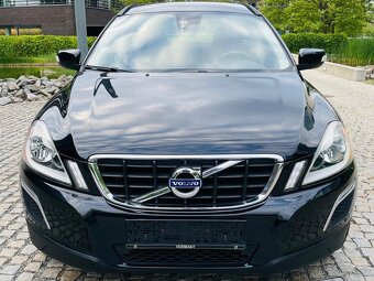Volvo XC60 2.4D 5VÁLEC 4x4 AUTOMAT NAVIGACE SENZORY - 3