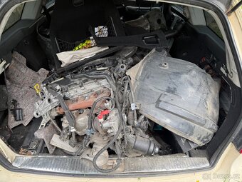 Mercedes EW212 - 3