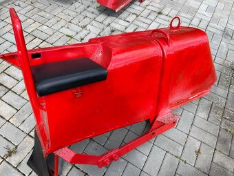Blatníky Zetor 25 - 3