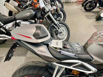 Triumph Street Triple 765 RS = TOP STAV / SERVISNÍ KNÍŽKA - 3