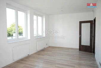 Pronájem bytu 2+kk, 48 m², Jičín, ul. Raisova - 3