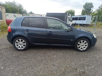 Pronájem VW Golf 5 - 3
