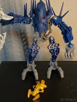 LEGO Bionicle 7137 - Piraka (se zlatým dílem) - 3