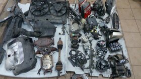 Kia Carens 2,0i 102kW a 2,0CRDI r.v. 05 - náhradní díly - 3