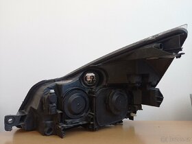 Světlomet pravý 8200394704 - 3