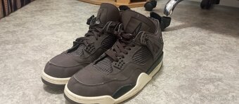 Jordan 4 - 3