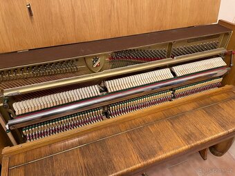 Pianino Petrof k114 - 3