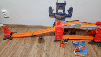 Hot wheels track builder padací most - 3