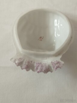 Stará porcelánová dóza na dudlíky - miminko - 3