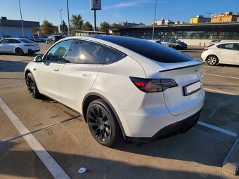 Tesla Model Y Dual Motor 2022 - 3