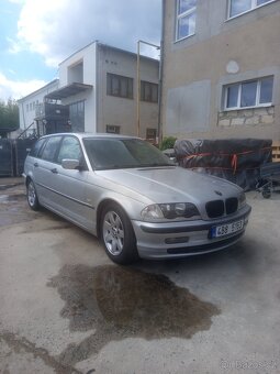 BMW E46 320d manuál - 3