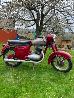 Jawa 250 - 3