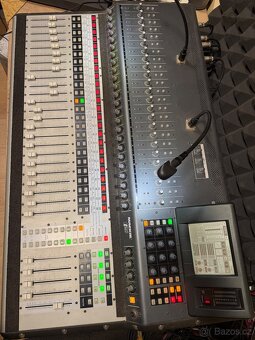 Mackie TT24 Digital Live Console plus přepravní case … - 3