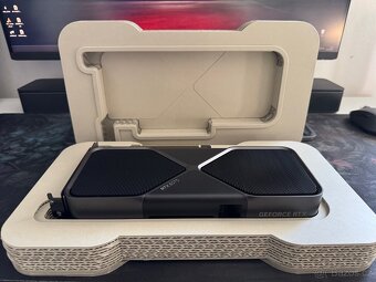 NVIDIA – GeForce RTX 5070 12GB GDDR7 FE - 3