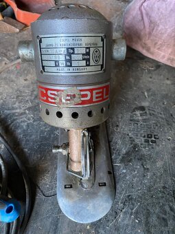 Řezačka na látku kotoučová CSEPEL 200W - 3
