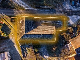 Prodej menšího RD do L s nádvořím, bez zahrady, nemovitost k - 3