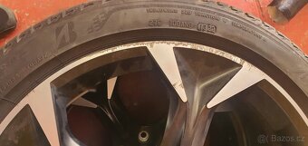Cupra Formentor alu 19",obj.5FF601025E,Bridgestone 245/40R1 - 3