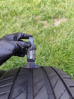 Letní pneu 225/40/19 - 3