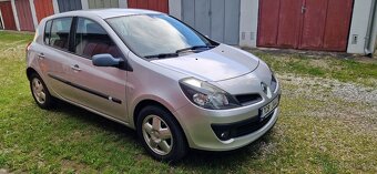 Renault Clio 1.6 Benzín (r. 2006) Automat - 3