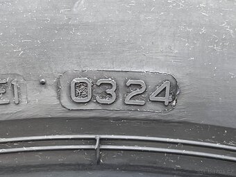 Zimní pneu Bridgestone Blizzak 205/55 R17 - 3