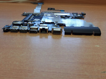 HP 250 G6 - funkční základní deska s CPU a vším na foto - 3