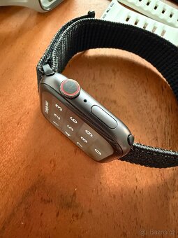 Krásné Apple Watch 6 44mm, nabíječka, řemínky - 3