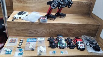 2x auto wltoys 1:28, RTR + plno tuningových dílů - 3