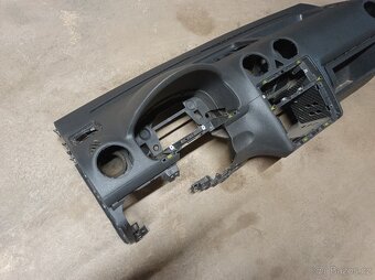 VW Caddy II/Touran - Palubovka + Airbag - 3