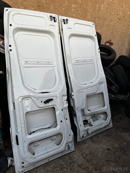 Zadní dveře iveco Daily 2023 - 3
