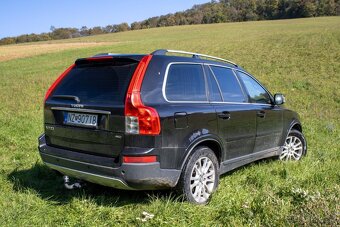 Volvo XC90 2,4 D5 136KW AWD AT6 /AJ NA SPLÁTKY / PROTIÚČET/ - 3