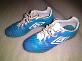 Pánské sálové boty UMBRO vel. 43 EUR (vnitřek 25.5 cm) - 3