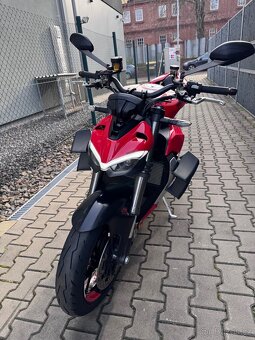 Streetfighter V2 - 3