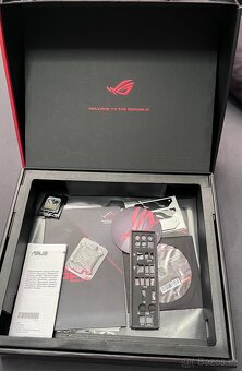 Intel Core i7-8700K + ASUS Maximus X Apex + Ram - 3