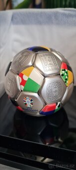 UEFA Stribrna mince 3 Oz - 3