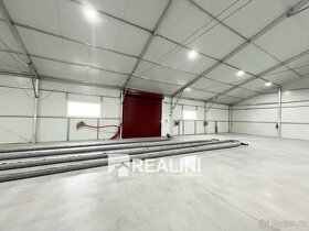 Pronájem výrobní haly o výměře 1 400 m2 v  Bohumíně - Starý  - 3