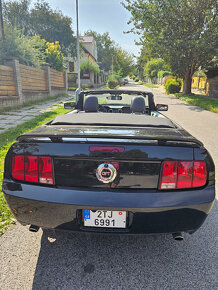 Ford Mustang  cabrio California GT - 3