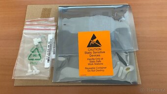 Řadič Sun SGXPCIESAS-R-INT-Z StorageTek 8-port SAS RAID HBA - 3