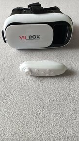 VR Box + ovladač pro telefony - 3