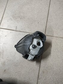 Ostřikovač světel a levá přední mlhovka Chevrolet Captiva. - 3