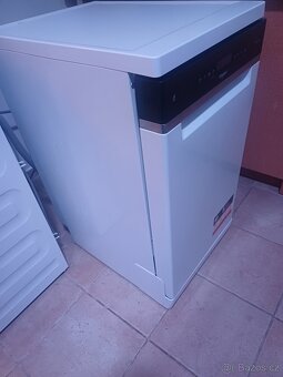 Myčka Whirlpool WSFO 3O23 PF - 3